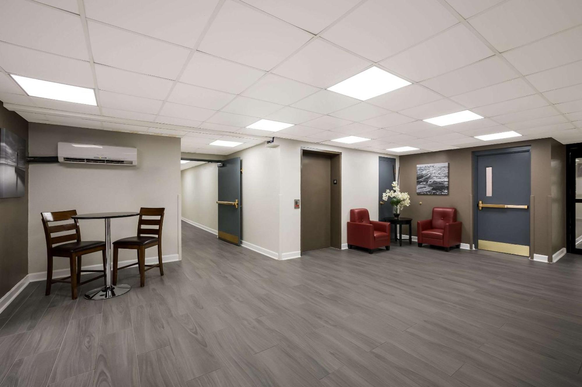 Suburban Studios Milwaukee Airport Dış mekan fotoğraf